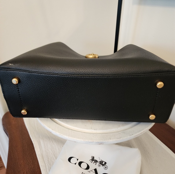 Coach Willow Shoulder Bag EUC - Picture 10 of 12